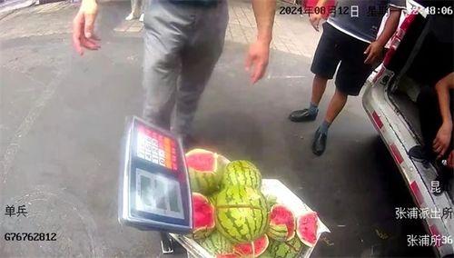 警察抓吃瓜群众,警察抓捕吃瓜群众背后的故事